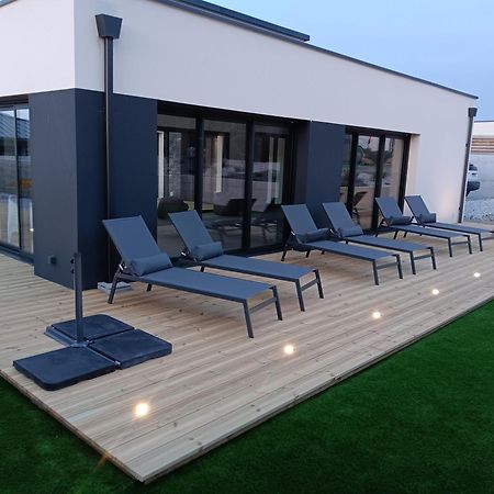Villa Ty Varcq Локирек Екстериор снимка