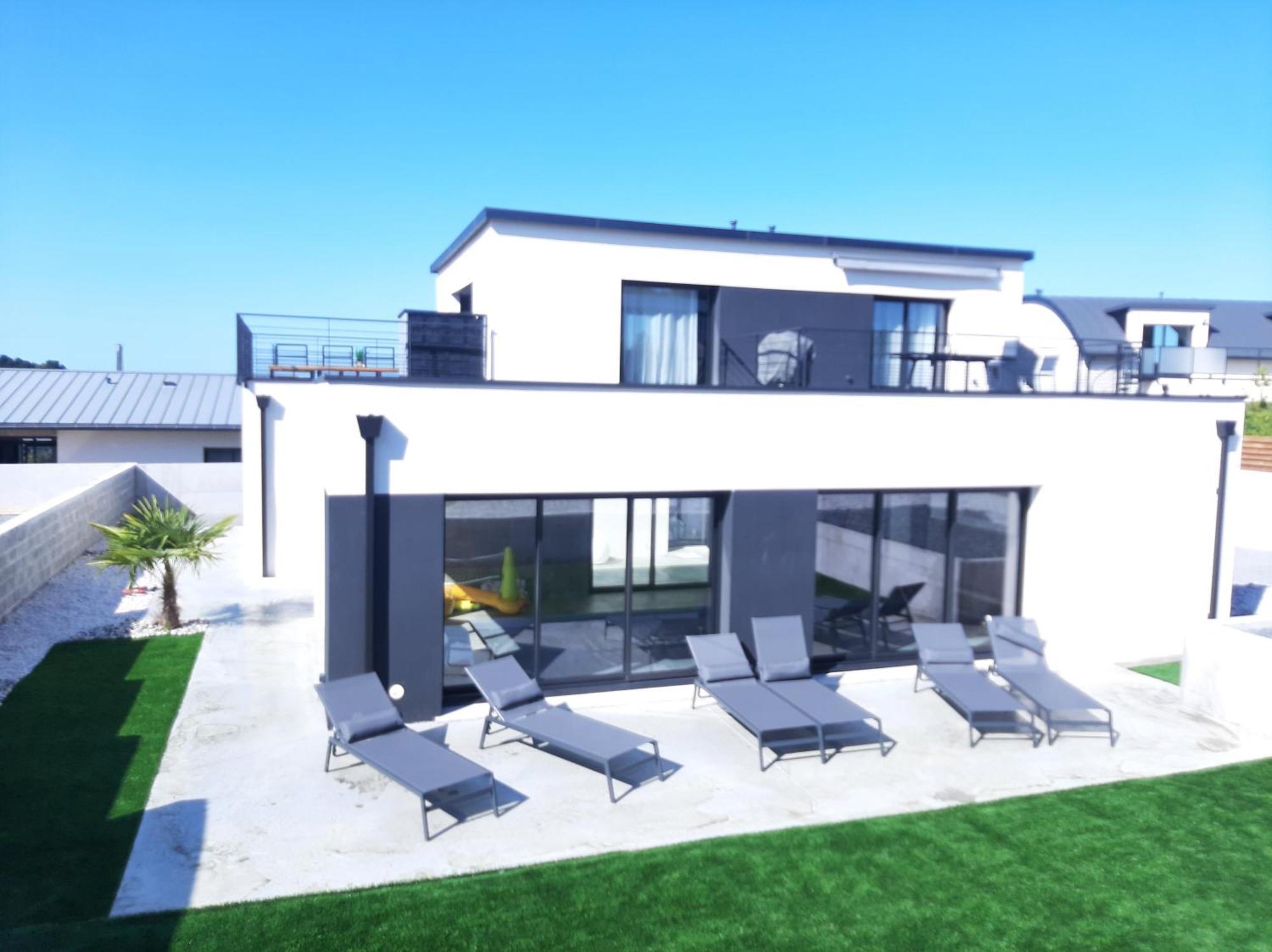 Villa Ty Varcq Локирек Екстериор снимка